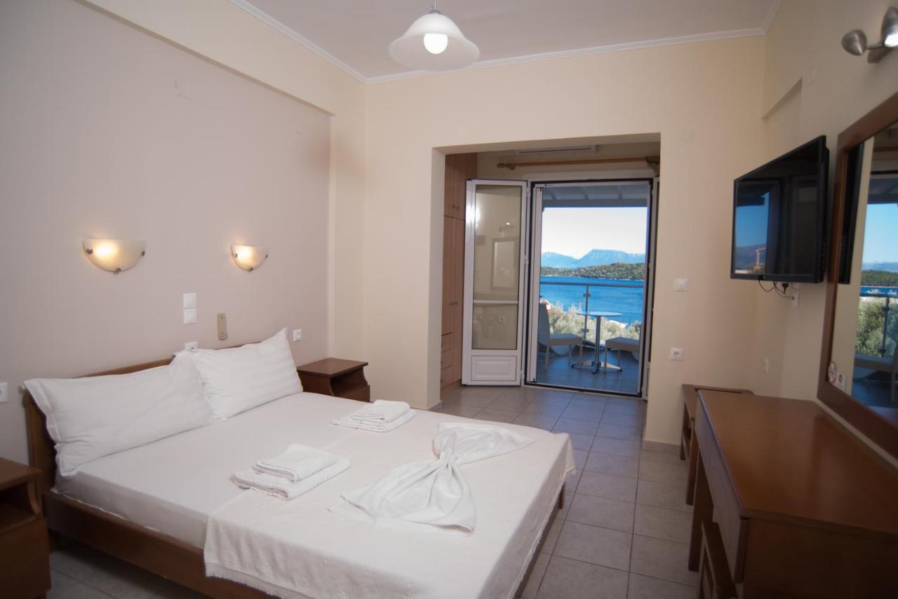 Hotel Oasis Perigiali