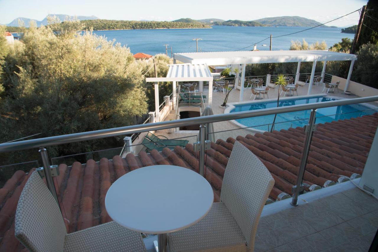 Oasis Hotel 3*