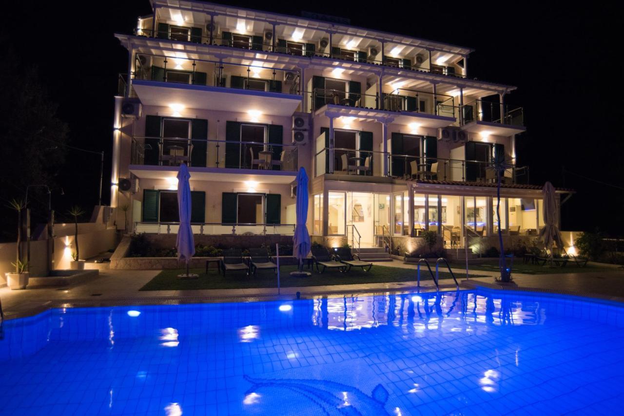 Hotel Oasis