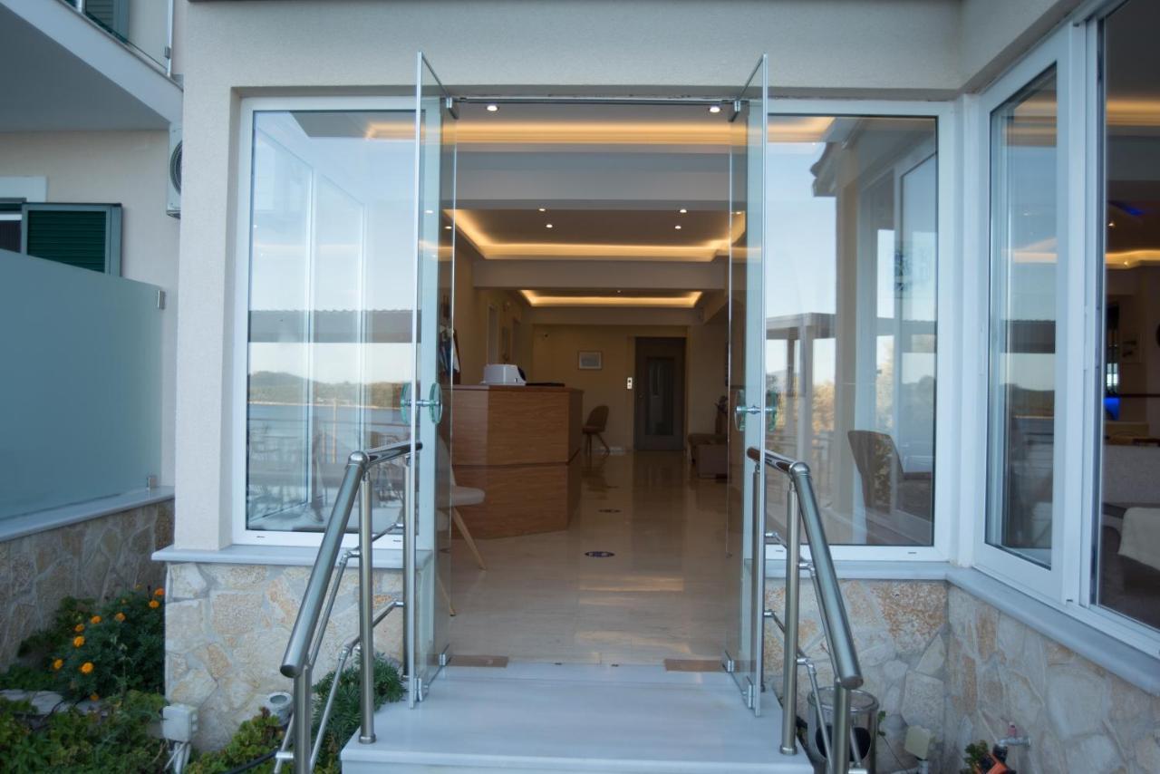 Hotel Oasis Perigiali